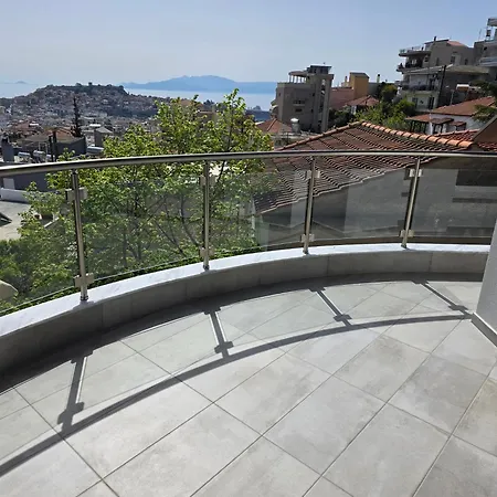 Panoramic Elegance דירה *