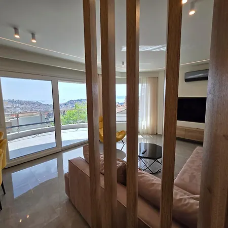 Panoramic Elegance شقة