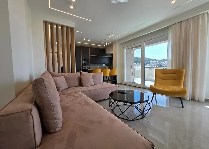 Panoramic Elegance Apartament *